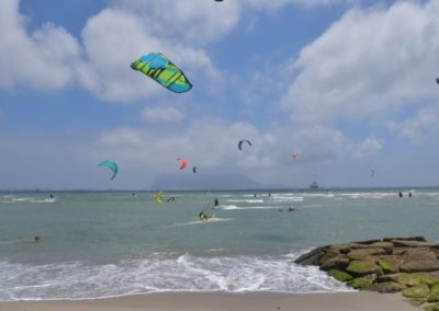 Spanien, Palmones Kiter vor der Halbinsel Gibraltar